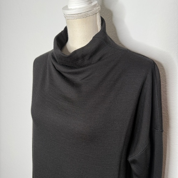 Lululemon Principal Dancer Funnel Neck Sweater Black Size 4 Gold Medal Logo - Picture 2 of 7